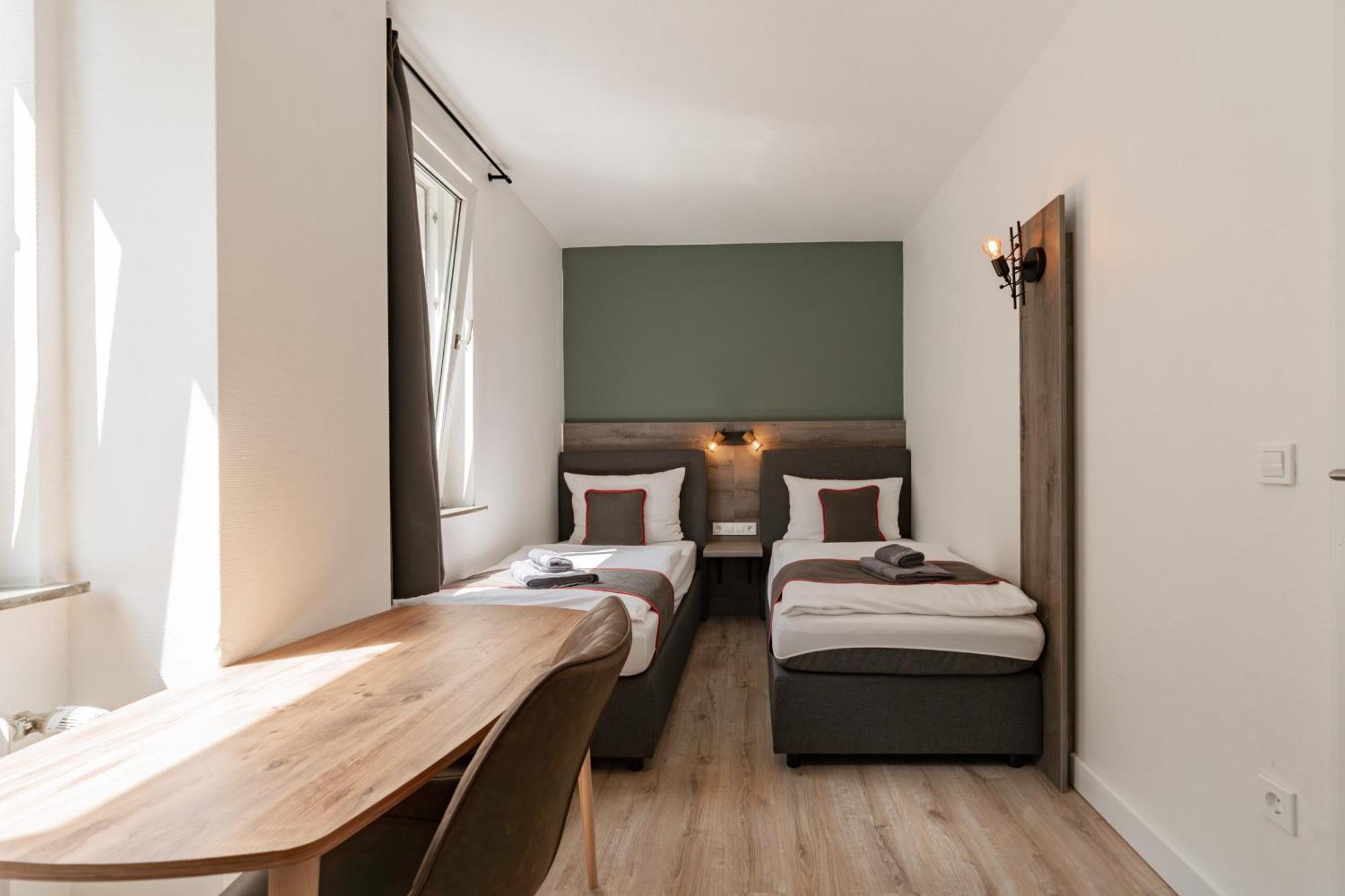 Hotel Enger Hof Dusseldorf Bagian luar foto