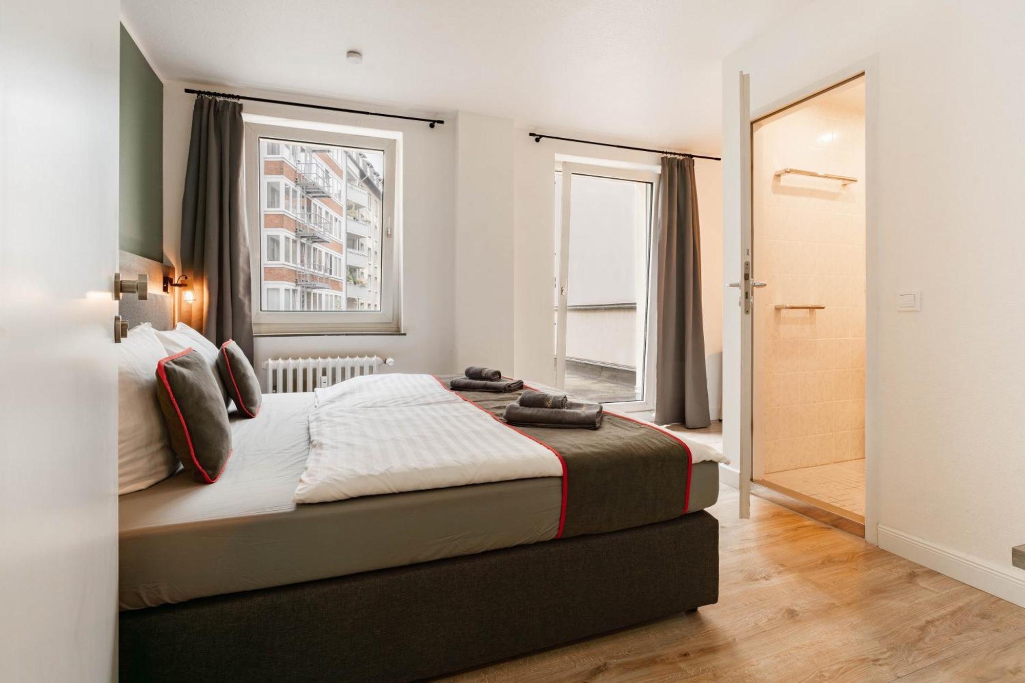 Hotel Enger Hof Dusseldorf Bagian luar foto